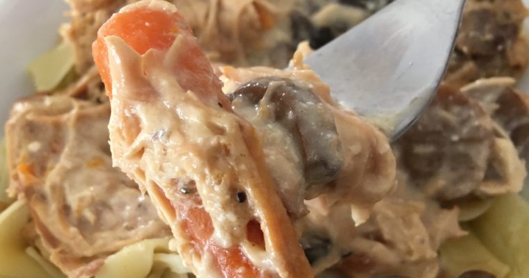 Comfort Food – Creamy Pulled Chicken with Carrots & Mushrooms